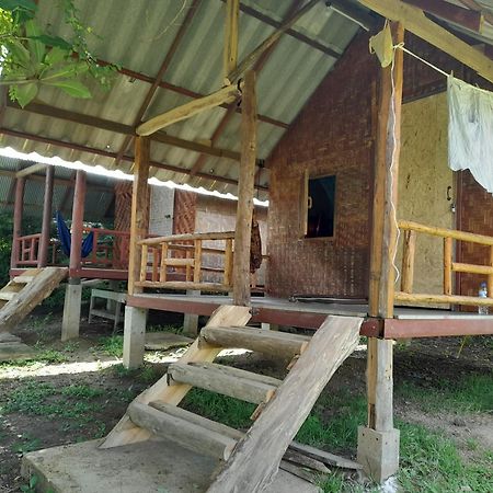 Hotel Kk Hut Pai Esterno foto